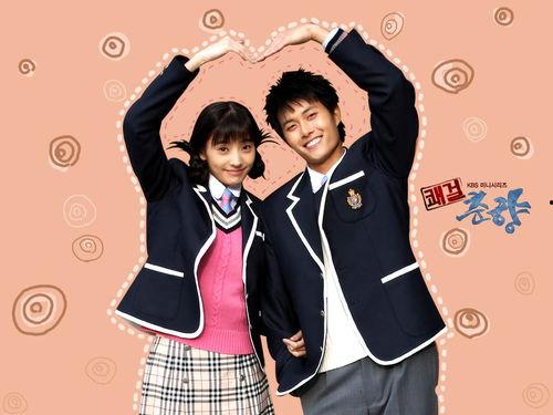 豪杰春香照片,豪杰春香照片中的古典美韵