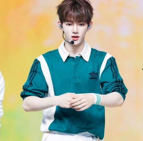 西瓜头王鹤棣表情包,萌态尽显，笑翻网友